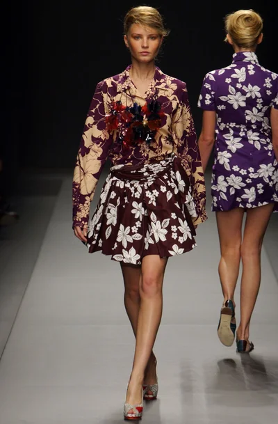 Look 32